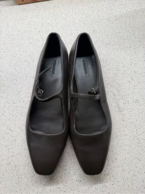 Vince Brody Ballet flat  truffle brown Leather Mary-Jane Dress Shoes